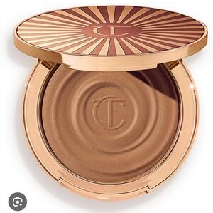 Charlotte Tilbury Beautiful Skin Sunkissed Glow Bronzer